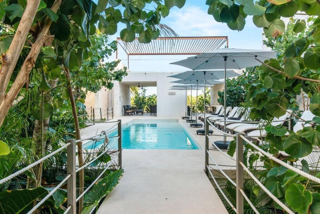 Casa Blanca By The Caribbean Sea Apartment Акумал Екстериор снимка